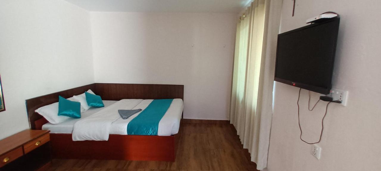 Hotel Dolly Pokhara Zewnętrze zdjęcie