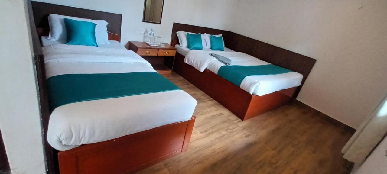 Hotel Dolly Pokhara Zewnętrze zdjęcie