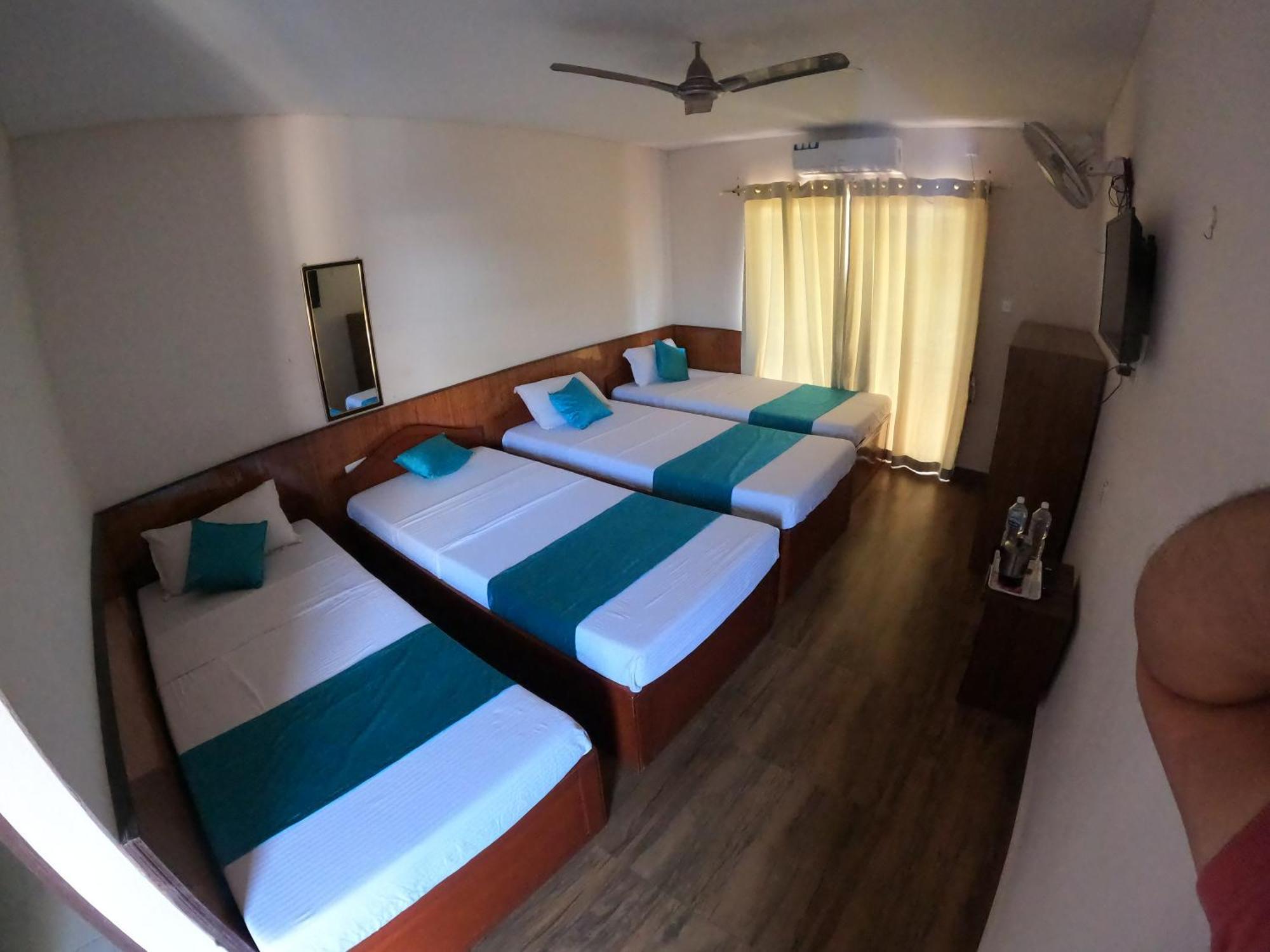 Hotel Dolly Pokhara Zewnętrze zdjęcie