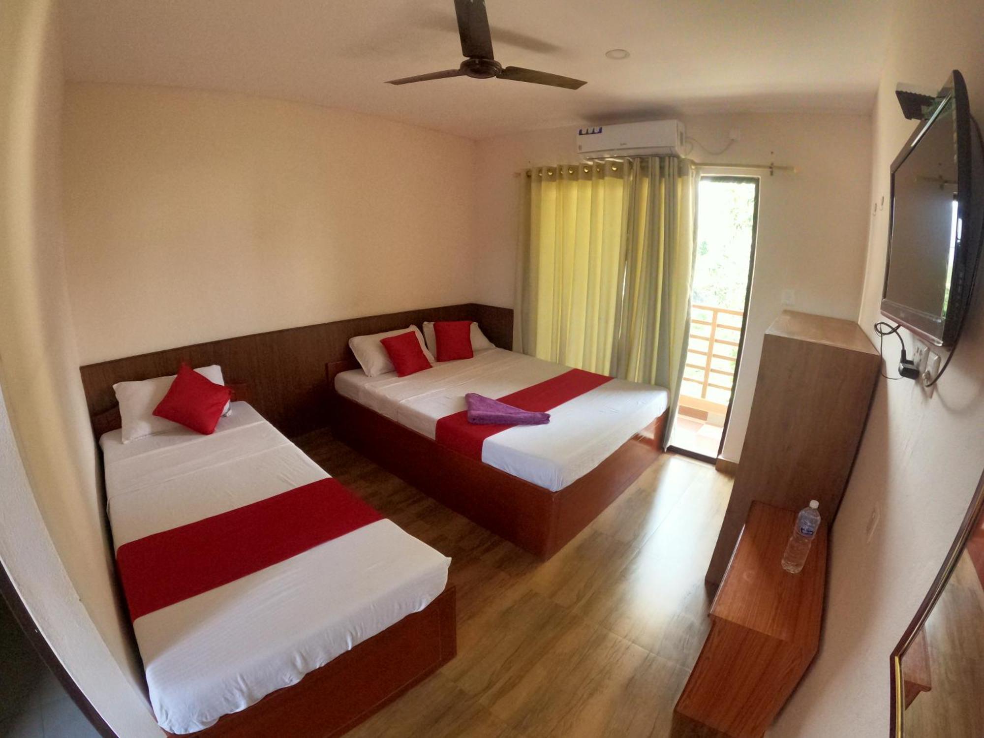 Hotel Dolly Pokhara Zewnętrze zdjęcie